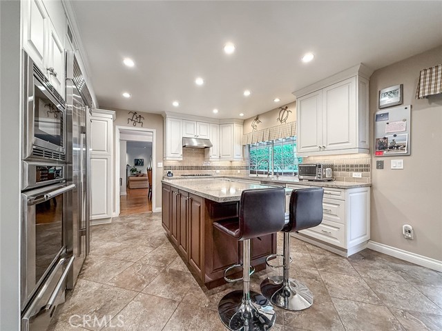 17512 Superior Street photo 20