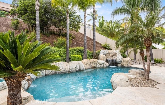 Detail Gallery Image 37 of 39 For 664 Rembrandt, Corona,  CA 92882 - 4 Beds | 3 Baths