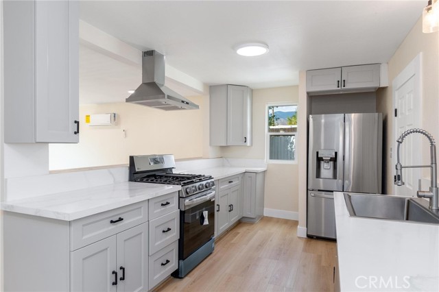 Detail Gallery Image 9 of 33 For 6823 Orange, Highland,  CA 92346 - 5 Beds | 2 Baths