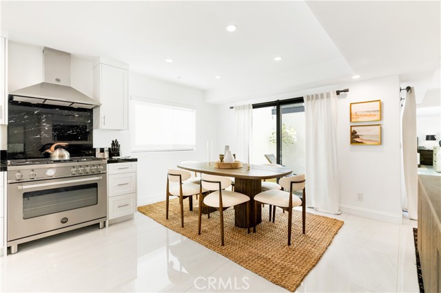 Detail Gallery Image 6 of 45 For 707 Begonia Ave, Corona Del Mar,  CA 92625 - 5 Beds | 5/1 Baths