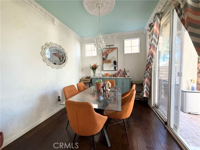 Detail Gallery Image 9 of 11 For 23229 Beachcomber Ln, Valencia,  CA 91355 - 4 Beds | 2/1 Baths
