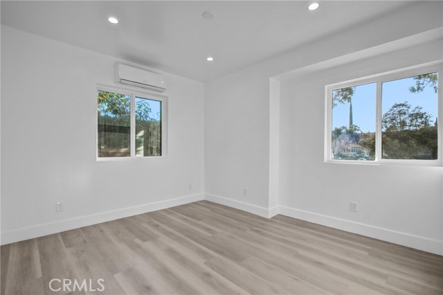 8346 Moorcroft Avenue photo 43