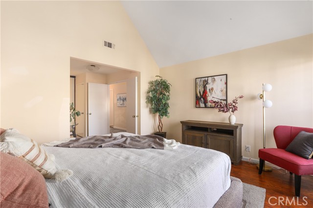 Detail Gallery Image 14 of 27 For 1900 E Covina Bld, Covina,  CA 91724 - 3 Beds | 2/1 Baths