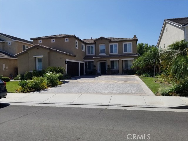 12487 Feather Dr, Eastvale, CA 91752