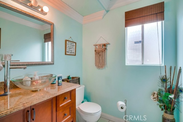 Detail Gallery Image 11 of 24 For 1032 Smoketree Dr, Corona,  CA 92882 - 3 Beds | 2/1 Baths