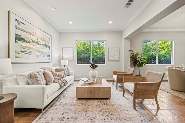 Image 10 of 52 For 24986 Greensbrier Drive
