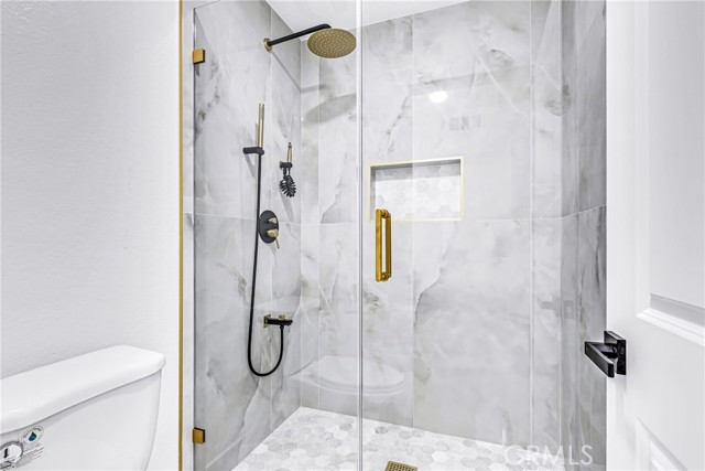 17562 Vandenberg Lane, Tustin CA: https://media.crmls.org/medias/7fbc276a-a723-4ae0-9bad-bb580850cd90.jpg