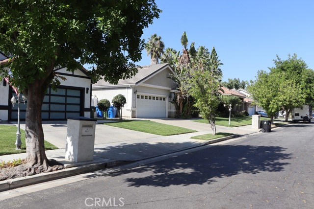 Detail Gallery Image 10 of 69 For 9103 Wystone Ave, Northridge,  CA 91324 - 4 Beds | 3 Baths