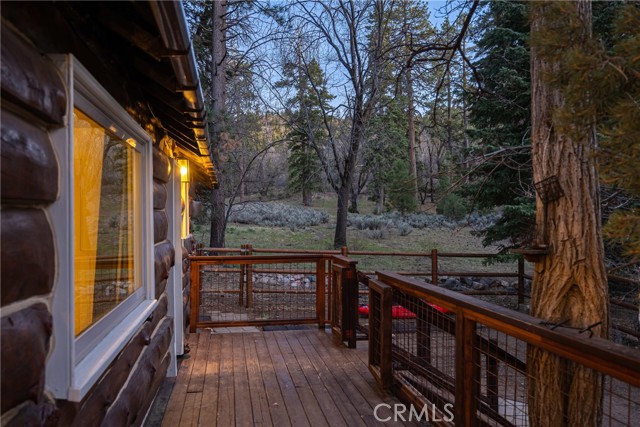 Detail Gallery Image 2 of 28 For 42721 Willow Ave, Big Bear Lake,  CA 92315 - 3 Beds | 1 Baths