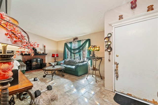 9154 Chelsea Court, Rancho Cucamonga CA: https://media.crmls.org/medias/7fbea451-9c58-4882-ab6f-3eefd4c83d5b.jpg