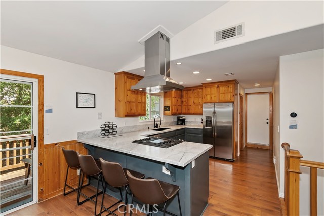 1348 Manzanita Way, Lake Arrowhead CA: https://media.crmls.org/medias/7fbf3d11-3bb0-41b1-a19d-3b42fdead92f.jpg