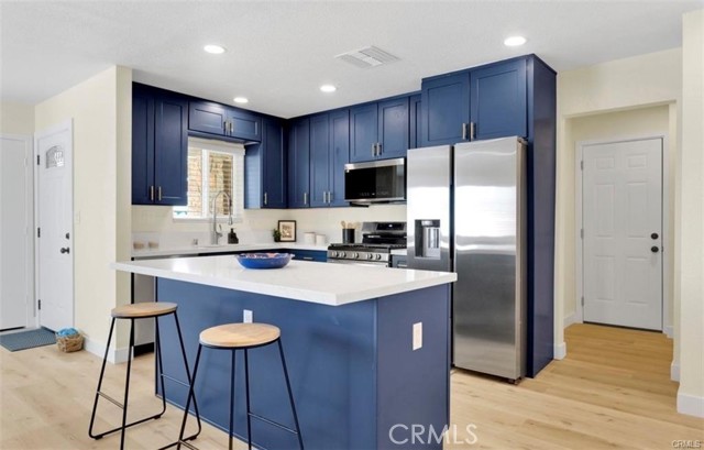 Detail Gallery Image 8 of 31 For 351 Armory, Barstow,  CA 92311 - 4 Beds | 3 Baths