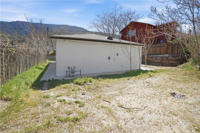 Detail Gallery Image 11 of 14 For 4236 Mt Pinos, Frazier Park,  CA 93225 - 2 Beds | 1 Baths