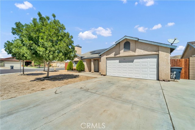 Detail Gallery Image 3 of 17 For 3101 Echo Dr, Rosamond,  CA 93560 - 4 Beds | 2 Baths
