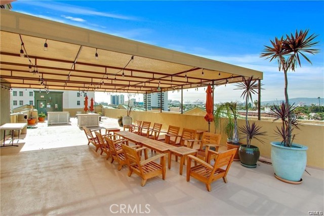 838 Pine Avenue, Long Beach CA: https://media.crmls.org/medias/7fc09b50-3ae2-4190-8562-beb934de718e.jpg