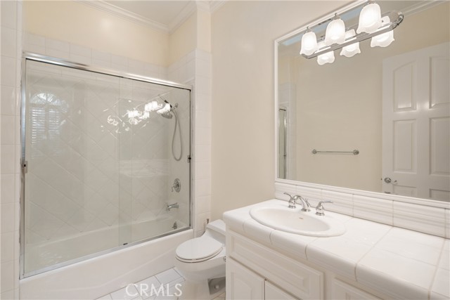 16727 Camino Sierra del Sur Drive, Rancho Santa Fe CA: https://media.crmls.org/medias/7fc1f61b-2cdf-4b0a-9318-f52b7623187d.jpg