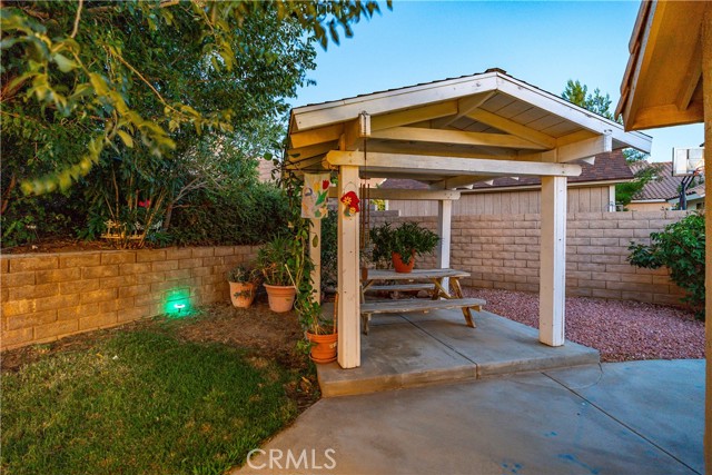 Detail Gallery Image 31 of 45 For 39764 Milan Dr, Palmdale,  CA 93551 - 4 Beds | 2 Baths