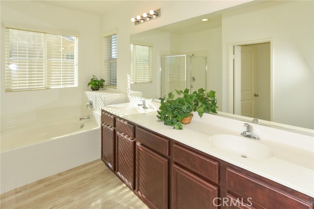 Detail Gallery Image 25 of 52 For 2064 Radiant Cir, San Jacinto,  CA 92582 - 5 Beds | 2/1 Baths