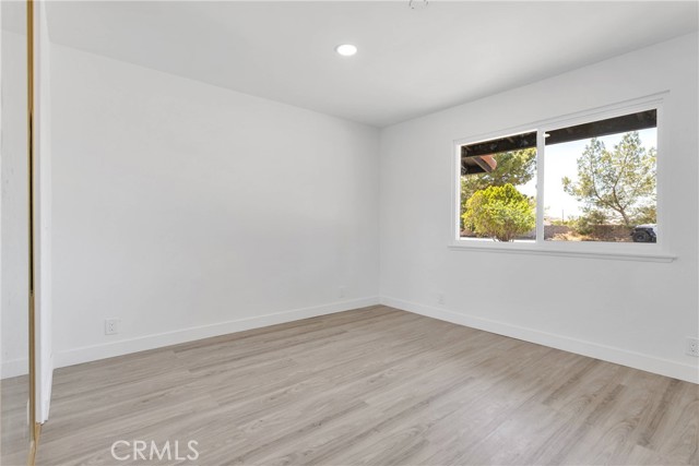 14855 Flathead Road, Apple Valley CA: https://media.crmls.org/medias/7fc2d654-d1c8-4623-86f6-38ef563c5428.jpg