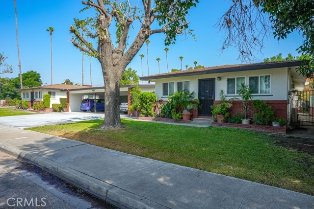 Detail Gallery Image 6 of 23 For 16516 Upland Ave, Fontana,  CA 92335 - – Beds | – Baths