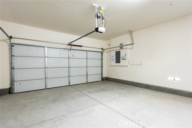 13119 Lancaster Street, Hesperia CA: https://media.crmls.org/medias/7fc30cc8-d723-41cb-aaa9-fab35d855e95.jpg