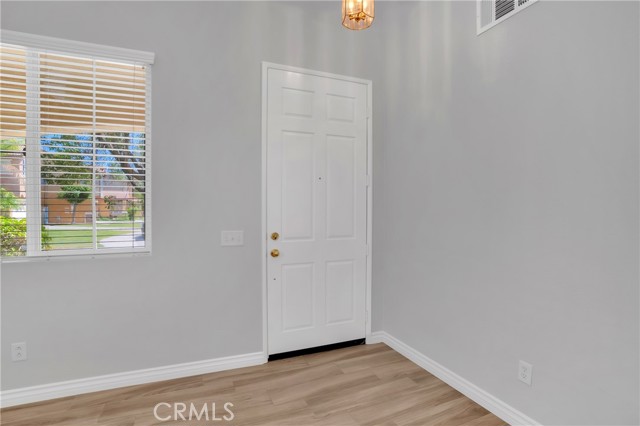 38209 Talavera Court, Murrieta CA: https://media.crmls.org/medias/7fc3bae3-740e-461a-a81c-faaca60b56f7.jpg