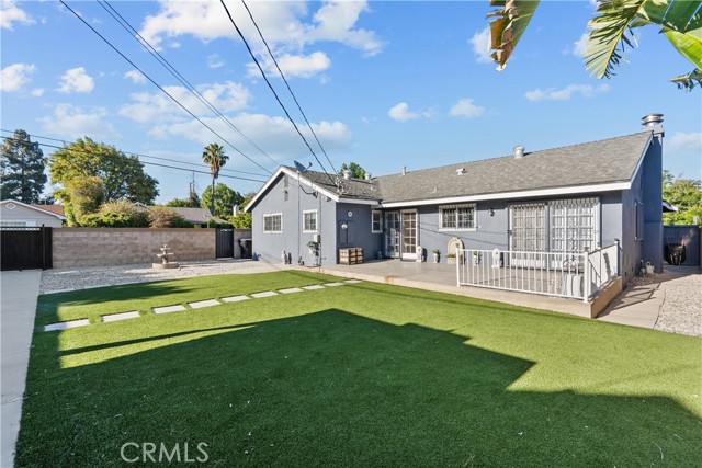 10625 Valjean Avenue, Granada Hills CA: https://media.crmls.org/medias/7fc601ea-6f81-4cd2-b1c5-e67bd2cdd4ee.jpg