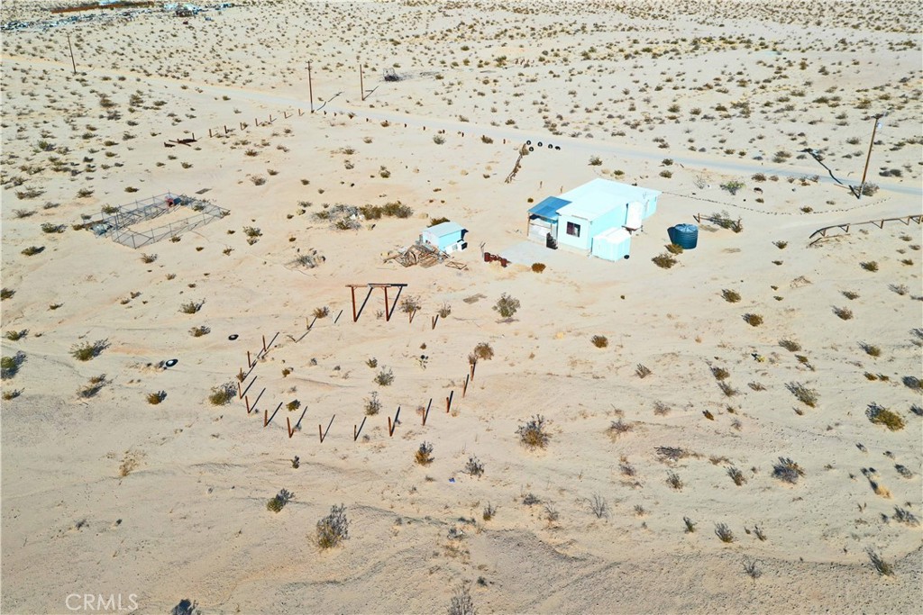 https://media.crmls.org/medias/7fc60b3a-828b-4678-ac29-e8f49c436dc3.jpg?preset=X-Large