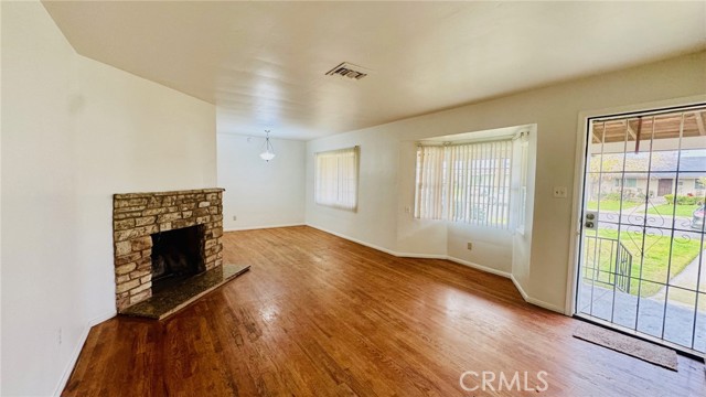 Detail Gallery Image 7 of 25 For 3160 Terrel Ct, Bakersfield,  CA 93304 - 3 Beds | 2 Baths