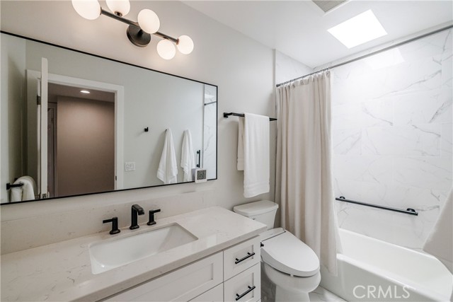 Detail Gallery Image 37 of 51 For 1219 S Catalina Ave, Redondo Beach,  CA 90277 - 4 Beds | 3/1 Baths