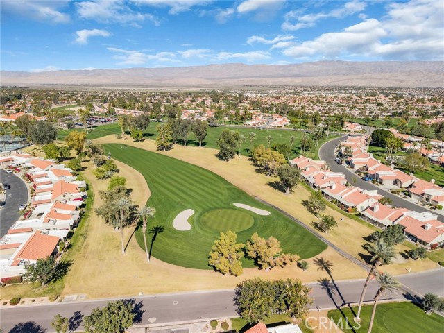 Detail Gallery Image 32 of 45 For 41588 Jupiter Hills Ct, Palm Desert,  CA 92211 - 3 Beds | 2 Baths