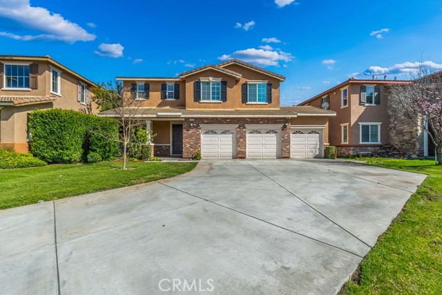 Detail Gallery Image 1 of 1 For 41032 Crimson Pillar Ln, Lake Elsinore,  CA 92532 - 4 Beds | 2/1 Baths