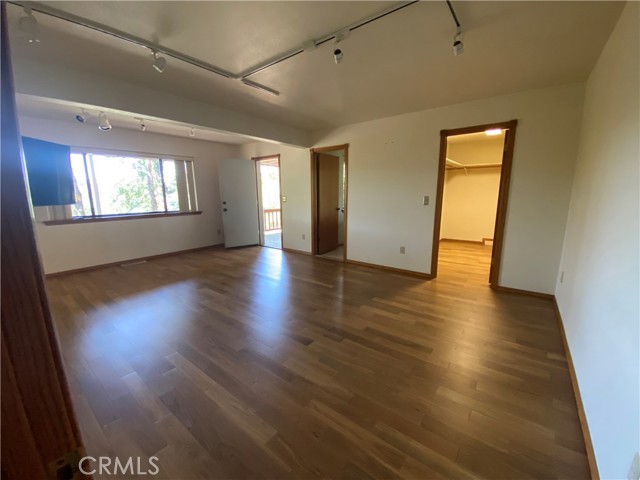 19232 N Shore Court, Hidden Valley Lake CA: https://media.crmls.org/medias/7fca1769-c716-48a4-bf35-000f12cb4dc3.jpg