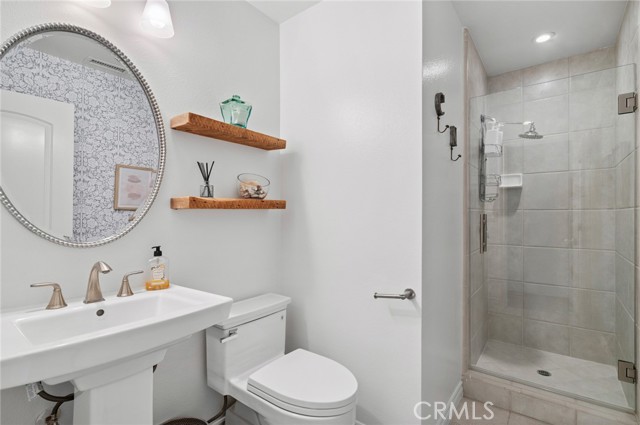 362 Vista Madera, Newport Beach CA: https://media.crmls.org/medias/7fca4b1b-cd3f-4b41-a7e1-c836b07bfeec.jpg