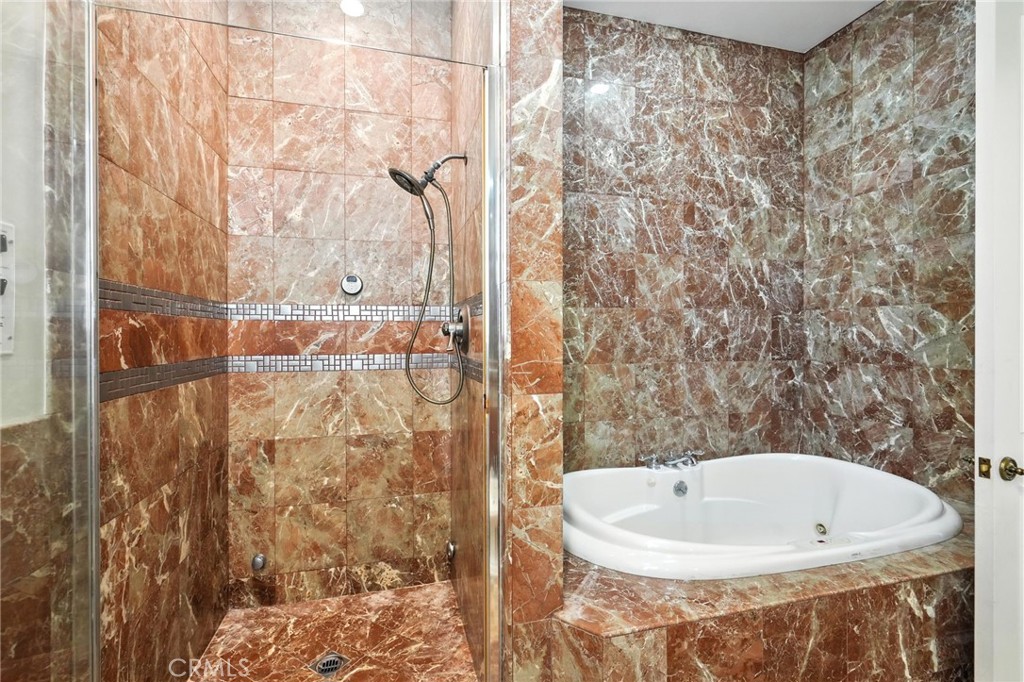 https://media.crmls.org/medias/7fca9382-4366-482d-a578-5ad4595b101e.jpg?preset=X-Large