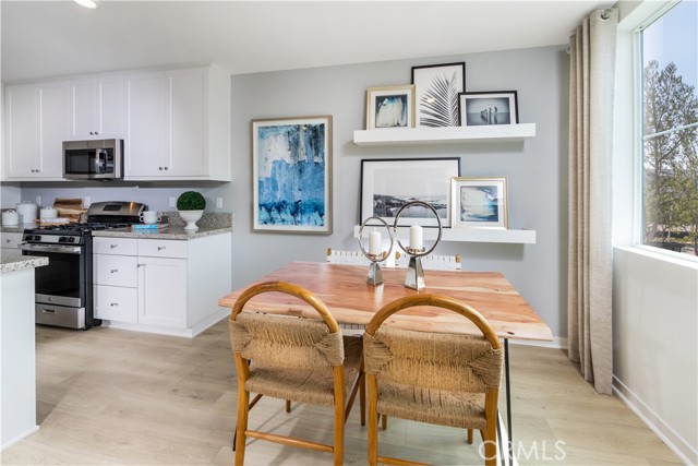 Detail Gallery Image 4 of 9 For 4149 E Circle Paseo #203,  Ontario,  CA 91764 - 1 Beds | 1 Baths