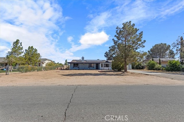 22242 Mohican Ave, Apple Valley, CA 92307
