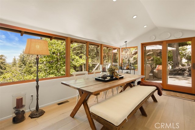 433 Milburn Road, Lake Arrowhead CA: https://media.crmls.org/medias/7fcbe44b-4ef8-4348-be02-6ddb26d783a2.jpg