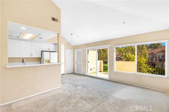 Detail Gallery Image 9 of 28 For 154 Cinnamon Teal, Aliso Viejo,  CA 92656 - 2 Beds | 2 Baths