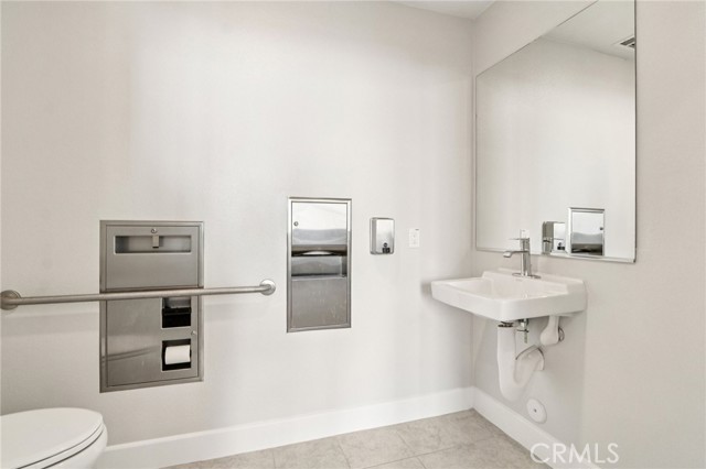 Detail Gallery Image 12 of 59 For 3010 Tallahassee Ln, Simi Valley,  CA 93065 - 3 Beds | 2/2 Baths