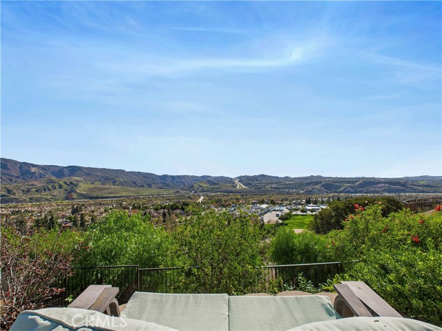 Detail Gallery Image 38 of 46 For 26990 Abbey Glen, Yorba Linda,  CA 92887 - 5 Beds | 3/1 Baths