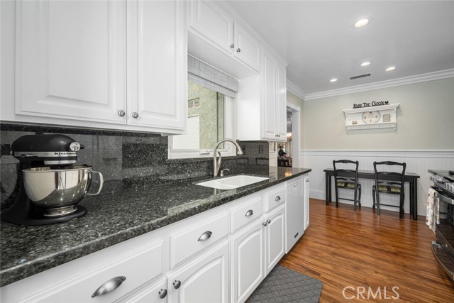 Detail Gallery Image 22 of 51 For 2813 Albury Ave, Long Beach,  CA 90815 - 3 Beds | 2 Baths