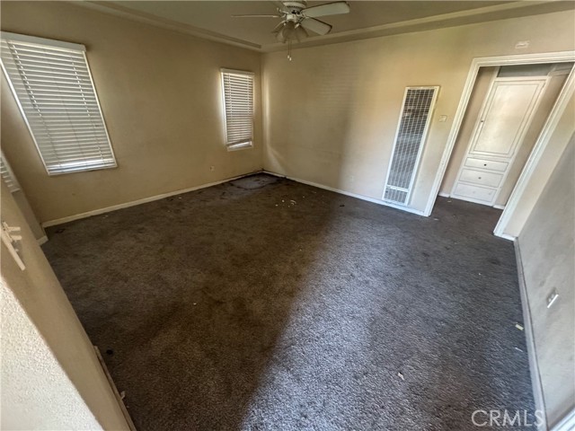 Detail Gallery Image 2 of 8 For 10600 Hildreth Ave, South Gate,  CA 90280 - 2 Beds | 1 Baths