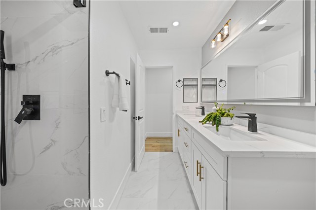 Detail Gallery Image 39 of 60 For 33 Mann St, Irvine,  CA 92612 - 3 Beds | 2 Baths