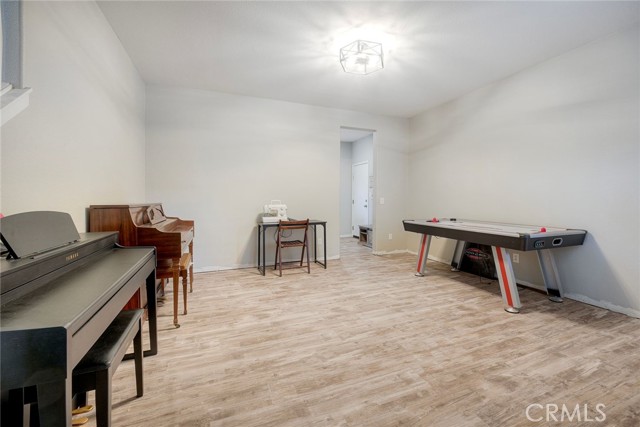 Detail Gallery Image 10 of 41 For 33192 Vermont Rd, Temecula,  CA 92592 - 5 Beds | 3 Baths