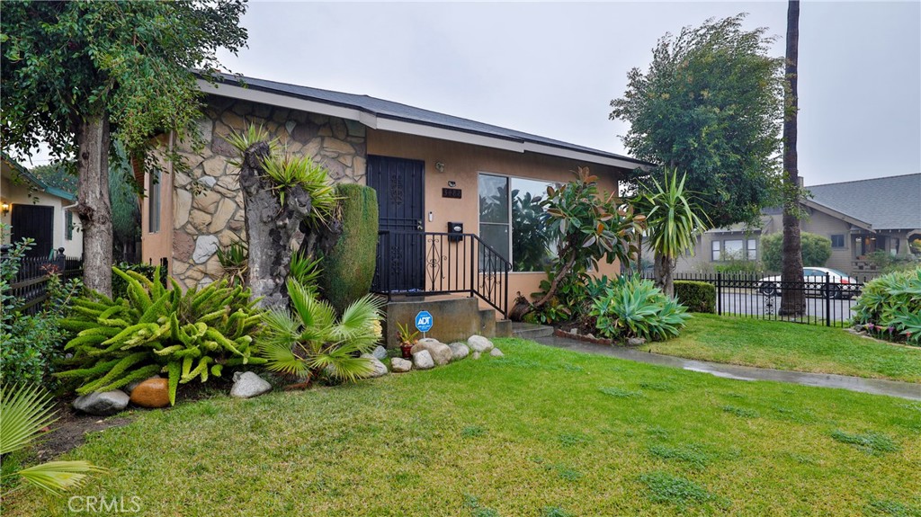 3488 2nd Avenue, Los Angeles, CA 90018