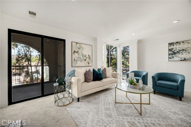 Detail Gallery Image 3 of 31 For 13575 Murphy Hill Dr, Whittier,  CA 90601 - 2 Beds | 2 Baths