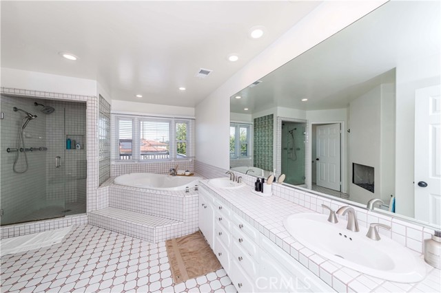 Image 15 of 25 For 9377 Siskin Avenue