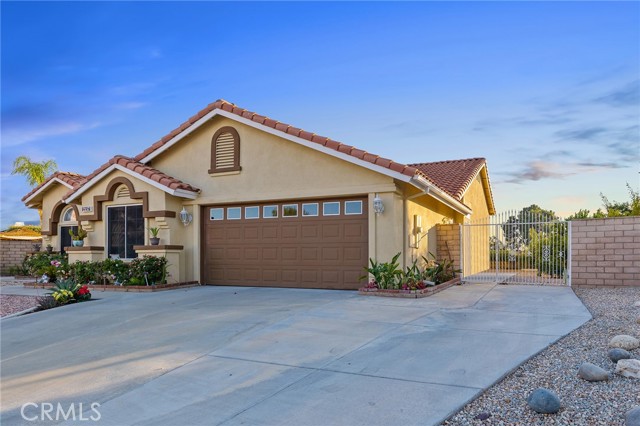 2157 Pecan Tree Street, Hemet CA: https://media.crmls.org/medias/7fd0d8fd-84a6-4d6b-a0ec-3a9eea6da0db.jpg