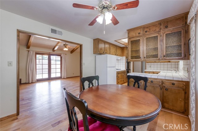 Detail Gallery Image 8 of 33 For 7664 N Gearhart Ave, Fresno,  CA 93720 - 3 Beds | 2 Baths